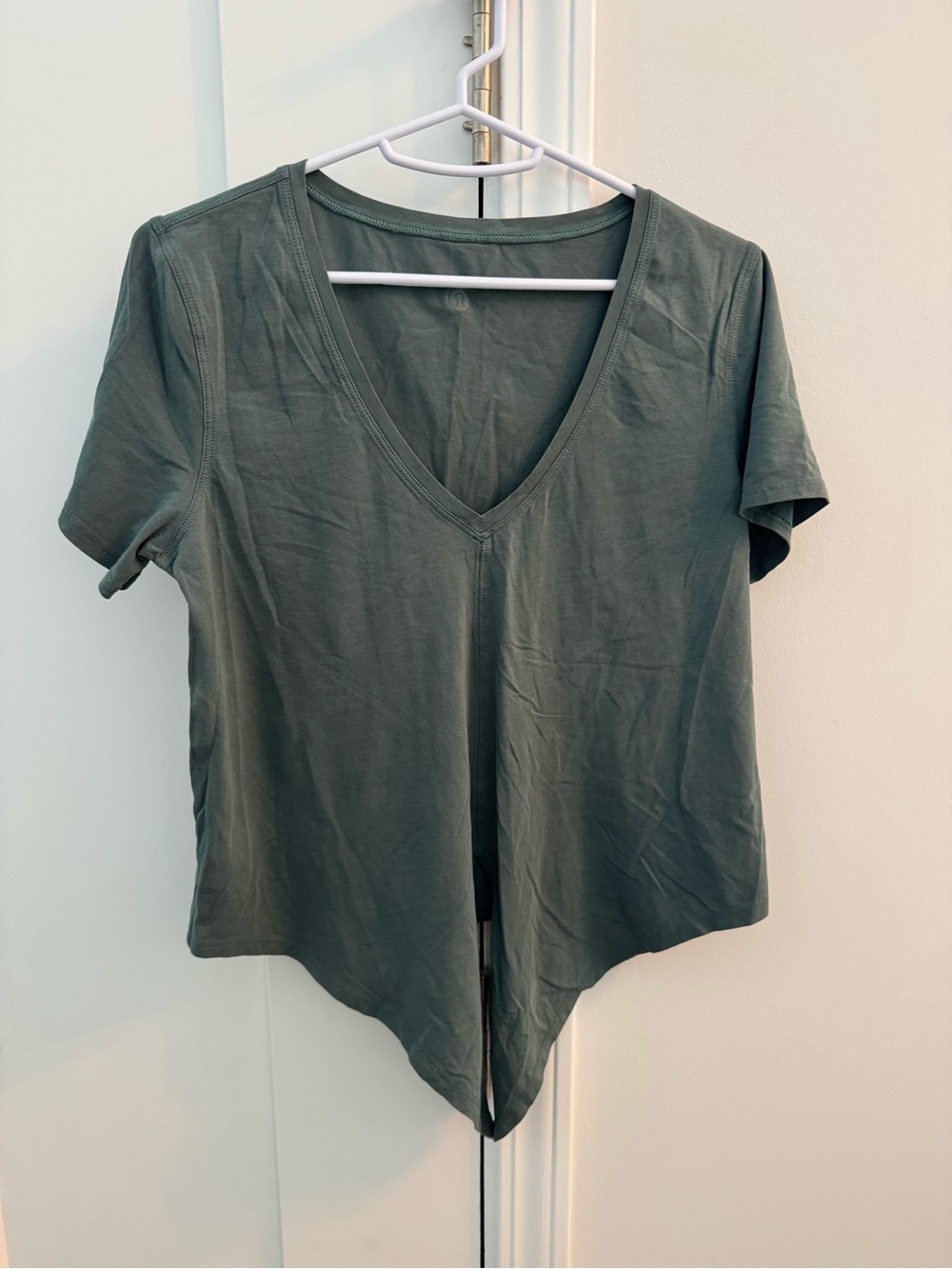 Lululemon Women’s V-Neck Short Sleeve Top in Olive Green